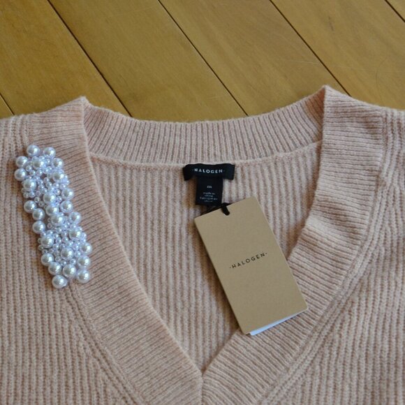 Halogen V Neck Pearl Accent Sweater Size M - Picture 2 of 7